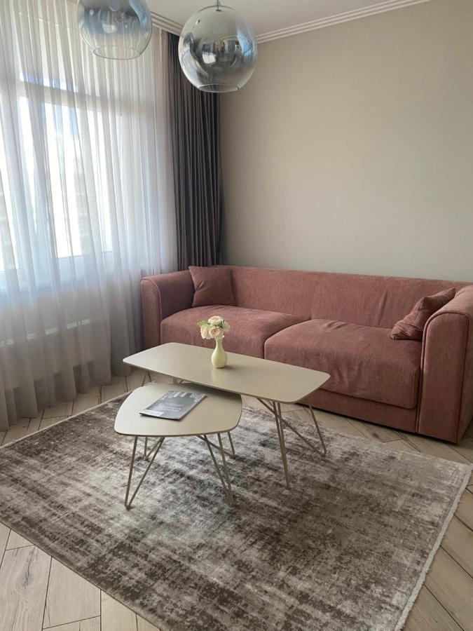 Wowell Apartments Odessa Exteriör bild