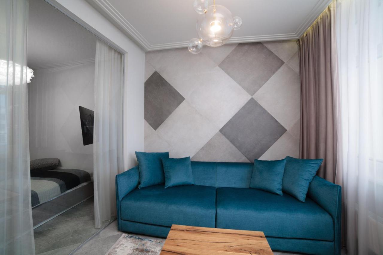 Wowell Apartments Odessa Exteriör bild